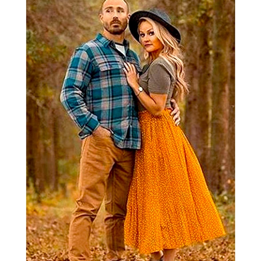 Women's high waisted yellow skirt